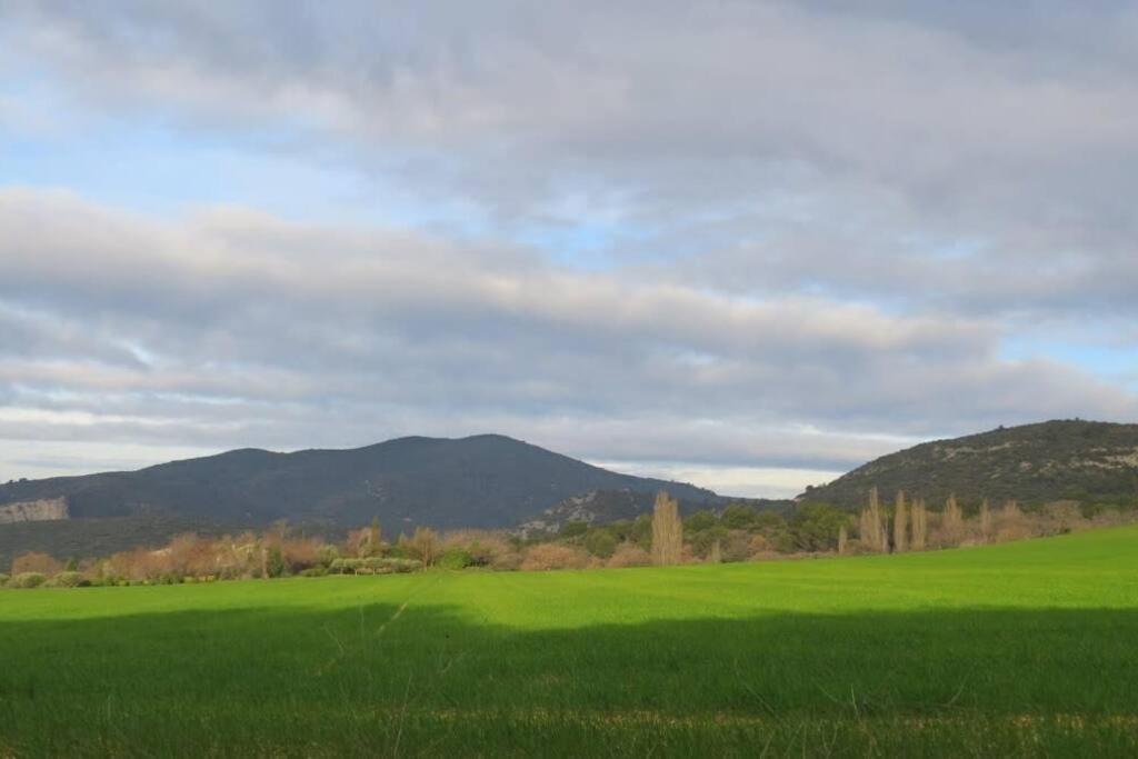 Les Tarraiettes Au Pied Du Luberon Villa Lourmarin Buitenkant foto